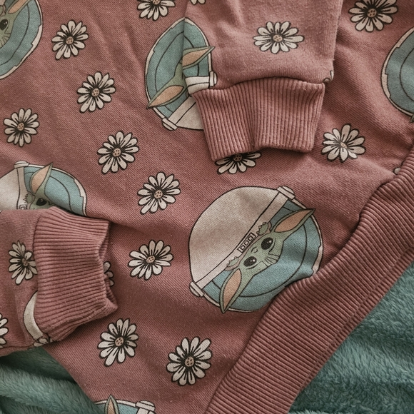 Star Wars Pink Grogu Sweatshirt with Floral Design - Picture 3 of 5
